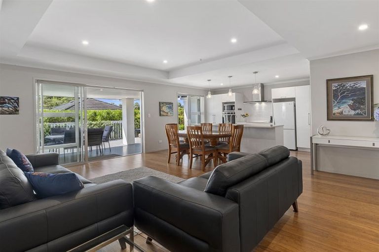 Photo of property in 94 Moffat Road, Bethlehem, Tauranga, 3110