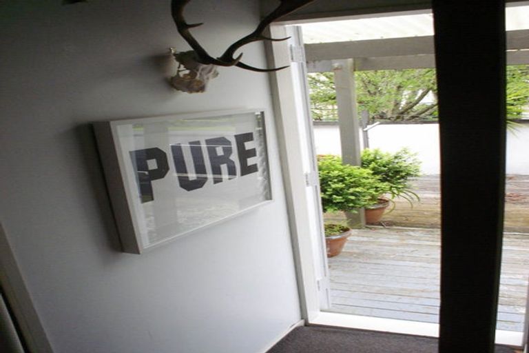 Photo of property in 26a Ranelagh Street, Karori, Wellington, 6012