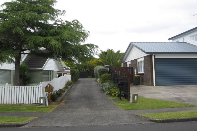 Photo of property in 156 Walter Strevens Drive, Conifer Grove, Takanini, 2112