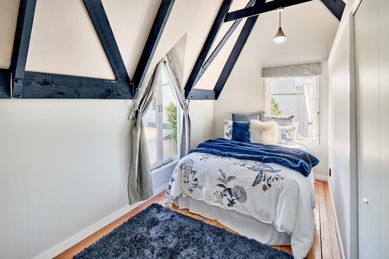 Photo of property in 74 Cypress Drive, Maungaraki, Lower Hutt, 5010