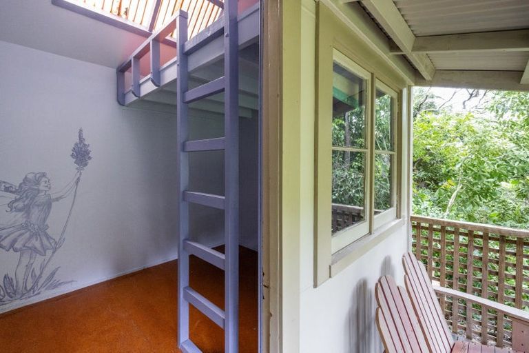 Photo of property in 4 Terrace Lane, Hospital Hill, Napier, 4110