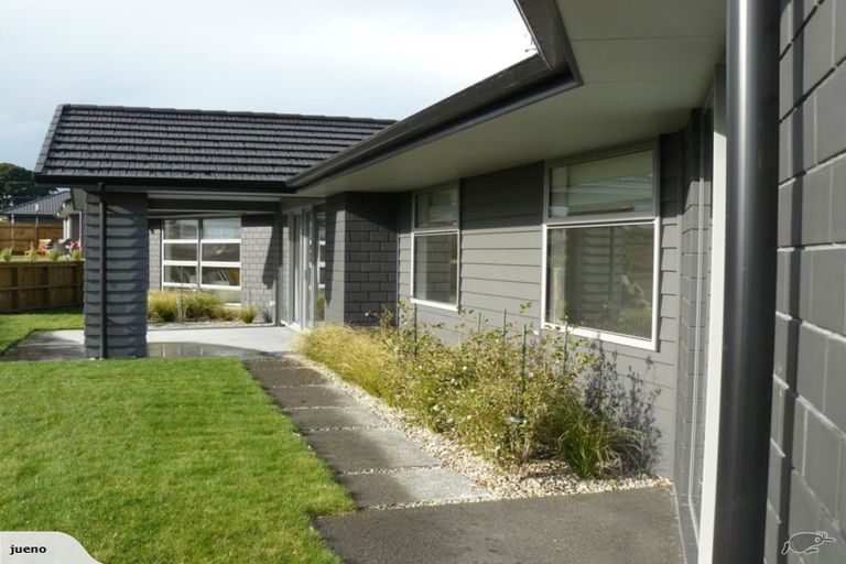 Photo of property in 5 Ashwood Lane, Bell Block, New Plymouth, 4312