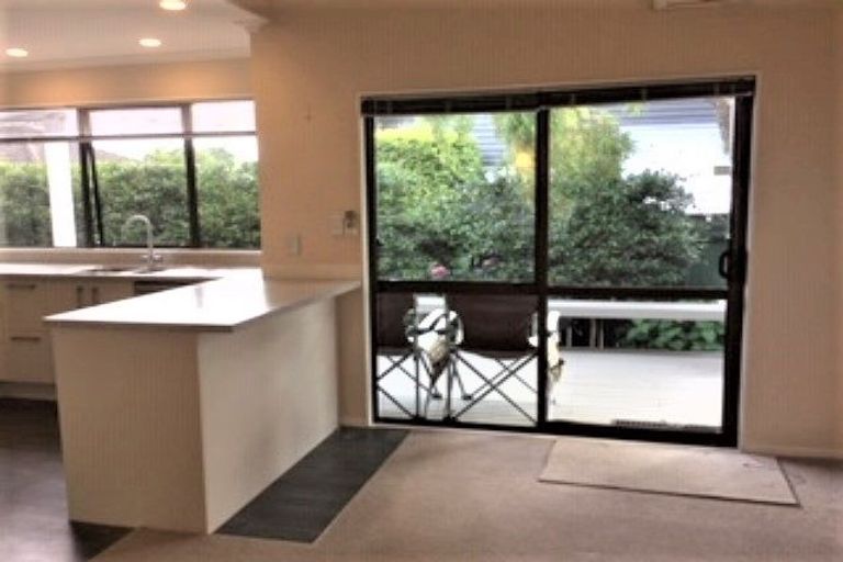 Photo of property in 381 Devonport Road, Tauranga South, Tauranga, 3112