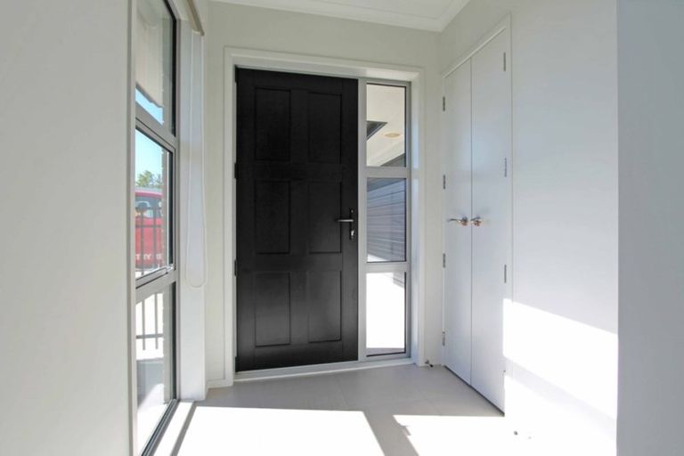 Photo of property in 328b Carrington Street, Vogeltown, New Plymouth, 4310