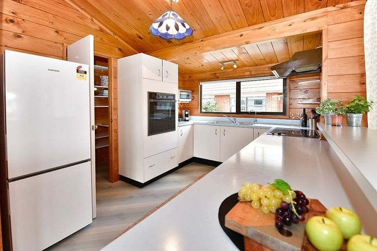 Photo of property in 6 Te Kapa Place, Snells Beach, 0920