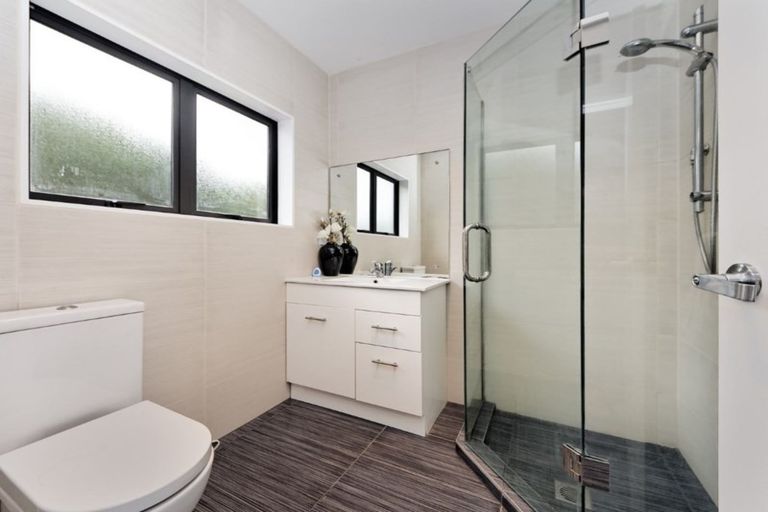 Photo of property in 29 Midhurst Avenue, Henderson, Auckland, 0612