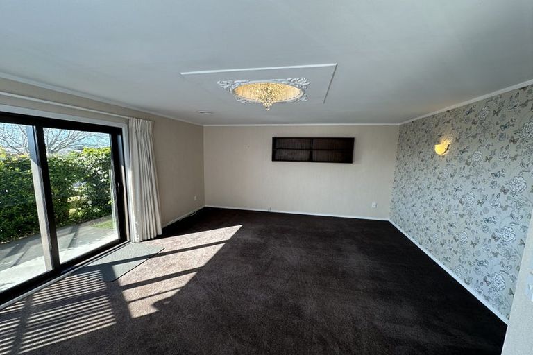 Photo of property in 65 Belt Road, New Plymouth, 4310