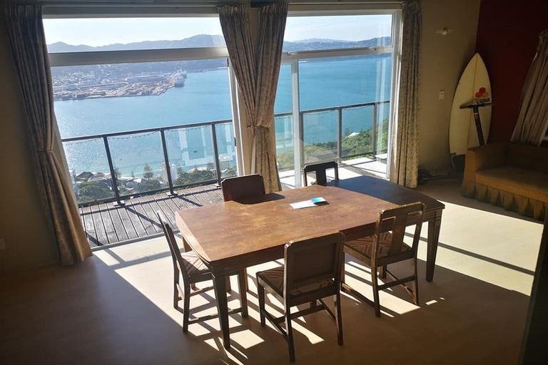 Photo of property in 39 Robieson Street, Roseneath, Wellington, 6011