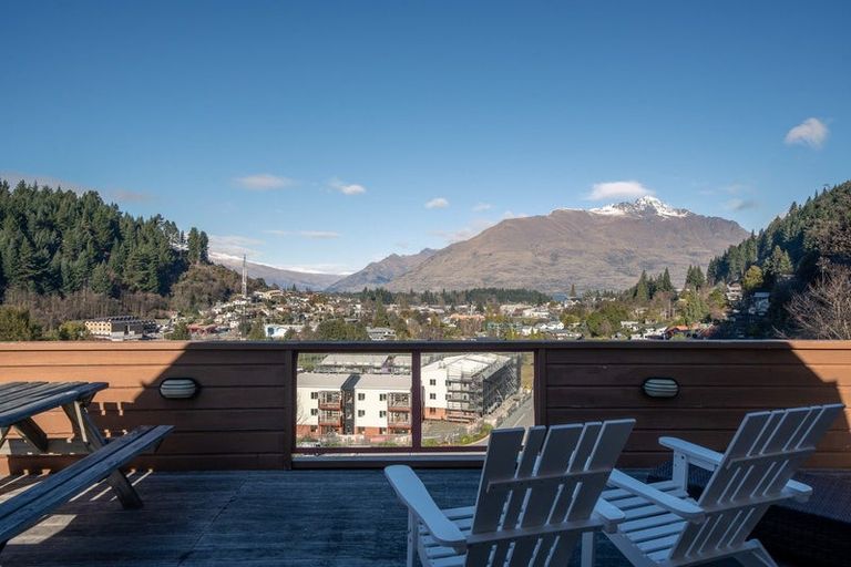 Photo of property in 8b Kiely Lane, Queenstown, 9300