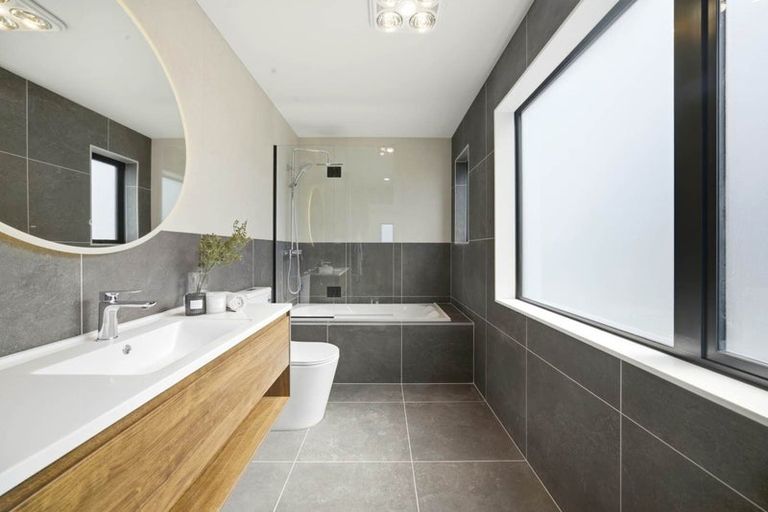 Photo of property in 33 Scott Road, Hobsonville, Auckland, 0616