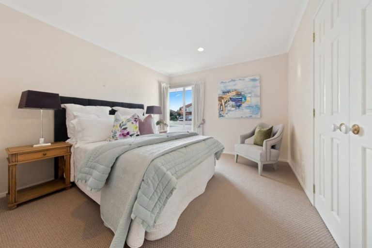 Photo of property in 9 Trovare Place, Golflands, Auckland, 2013