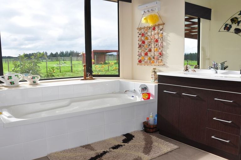 Photo of property in 539 Ferguson Street, Palmerston North, 4410