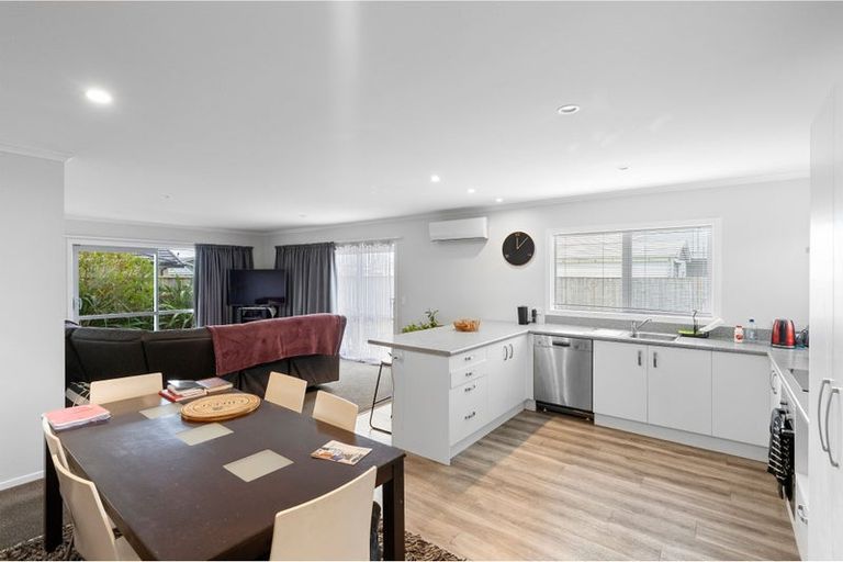 Photo of property in 11a Saxton Street, Levin, 5510