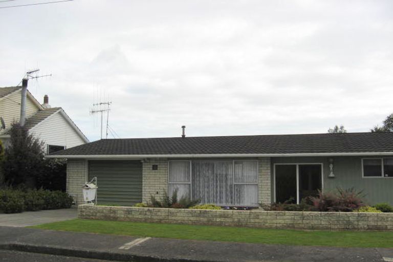Photo of property in 3 Chester Street, Levin, 5510