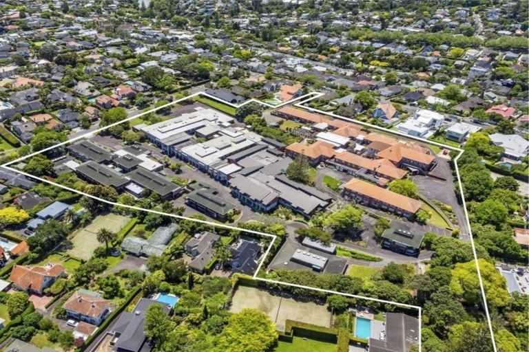 Photo of property in 17 Upland Road, Remuera, Auckland, 1050