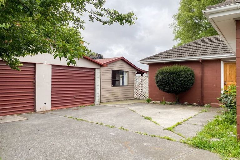 Photo of property in 5 Nyton Place, Bryndwr, Christchurch, 8053