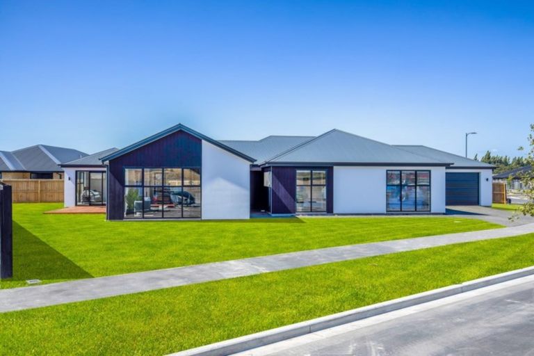 Photo of property in 4 Roys Street, Marshland, Christchurch, 8083