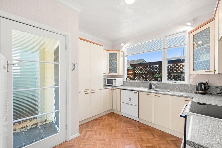 Photo of property in 64 Totara Crescent, Woburn, Lower Hutt, 5011