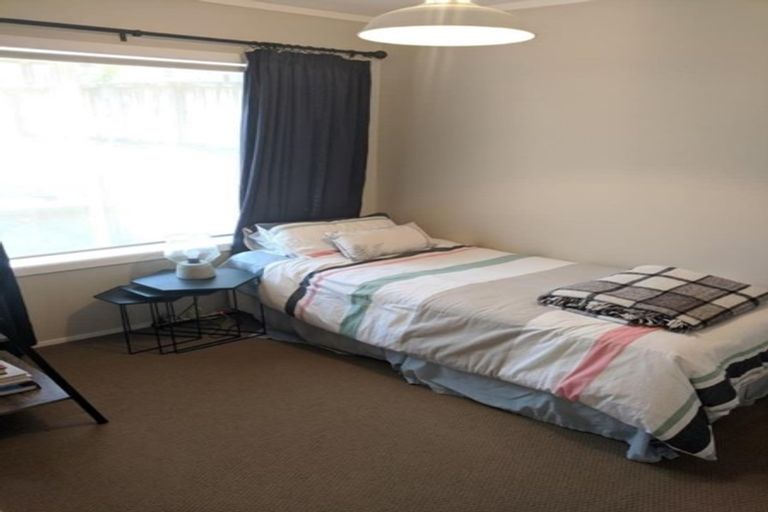 Photo of property in 2/24 Stredwick Drive, Torbay, Auckland, 0630