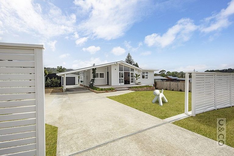 Photo of property in 25 Maude Street, Riverhead, 0820