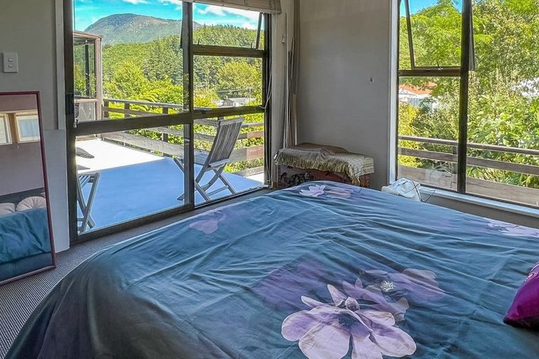 Photo of property in 143a Waikawa Road, Picton, 7220