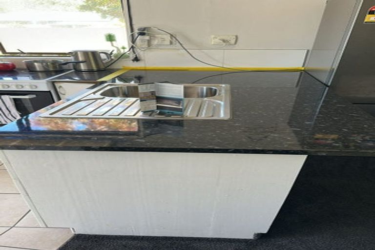 Photo of property in 1 Rimu Road, Raumati Beach, Paraparaumu, 5032