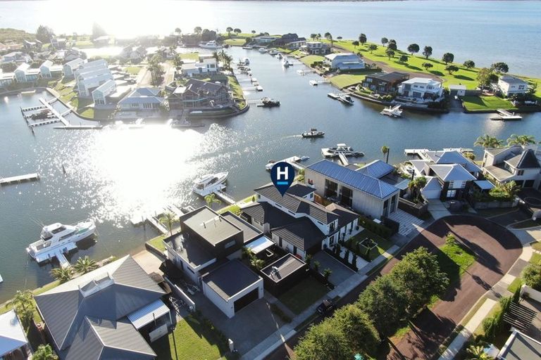 Photo of property in 137 Motu Grande, Pauanui, Hikuai, 3579