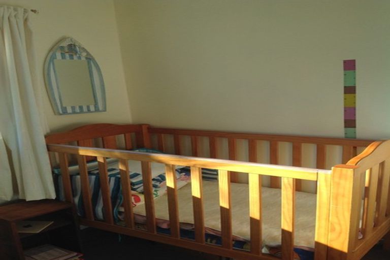 Photo of property in 23 Koe Street, Moana, 7872