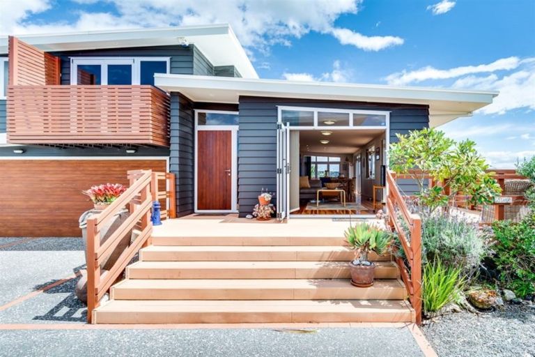 Photo of property in 53a The Esplanade, Westshore, Napier, 4110