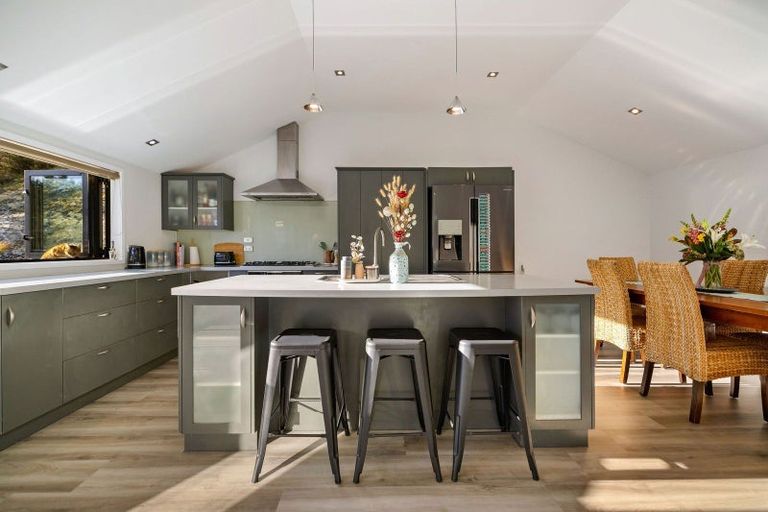 Photo of property in 57 Mcdonnell Road, Arrowtown, 9302