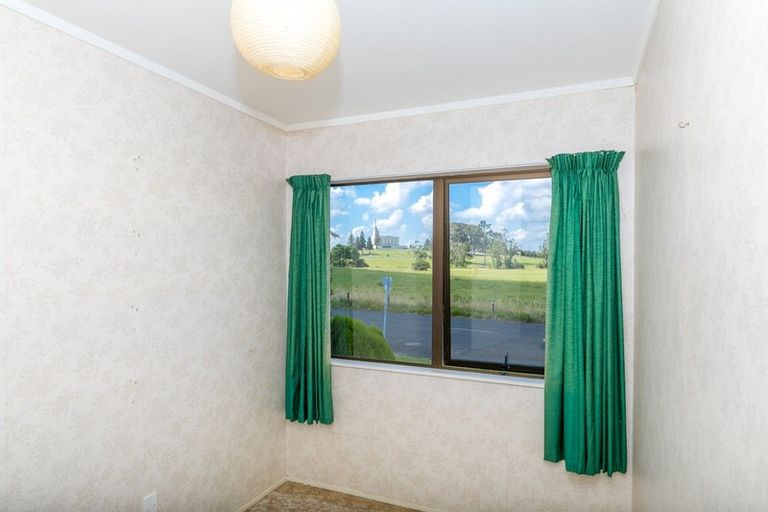 Photo of property in 32 Foster Road, Temple View, Hamilton, 3218