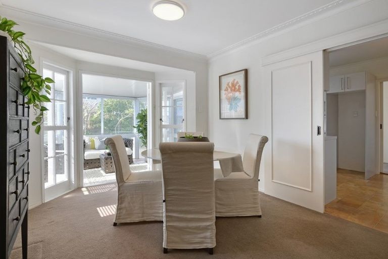 Photo of property in 2/8 Pierce Road, Milford, Auckland, 0620