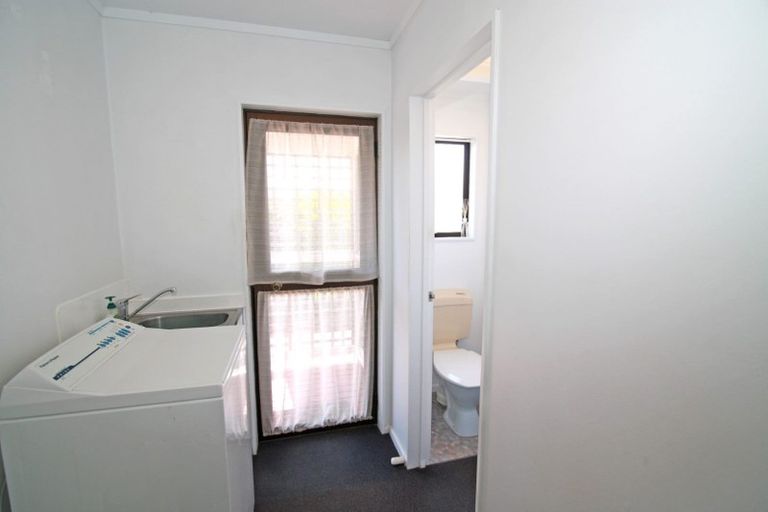 Photo of property in 32 Poplar Grove, Whalers Gate, New Plymouth, 4310