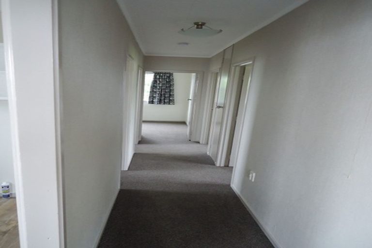 Photo of property in 6 Karaka Street, Inglewood, 4330