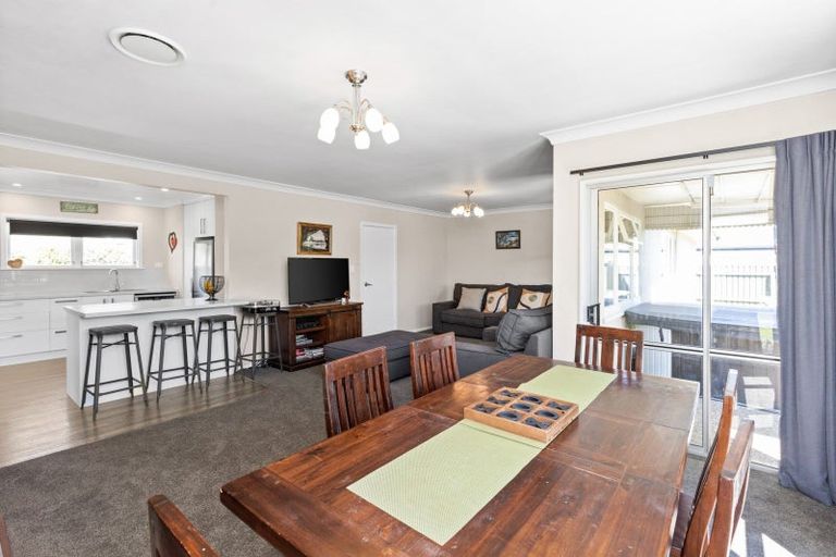 Photo of property in 25 Harpham Street, Taradale, Napier, 4112