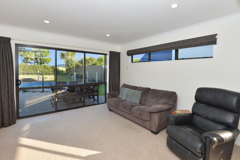 Photo of property in 10 Chatsfield Place, Te Kamo, Whangarei, 0112