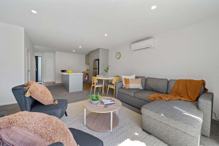 Photo of property in 1117b High Street, Taita, Lower Hutt, 5011