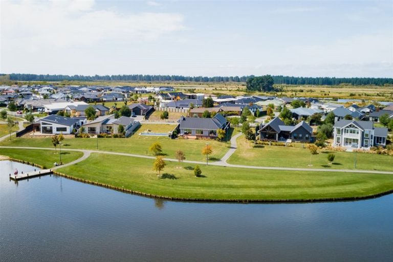 Photo of property in 37 The Esplanade, Pegasus, 7612