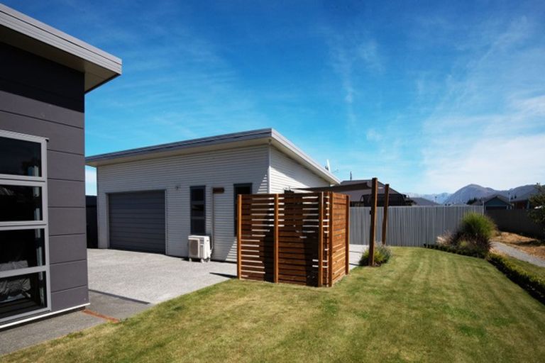 Photo of property in 12 Grandvue Drive, Twizel, 7901