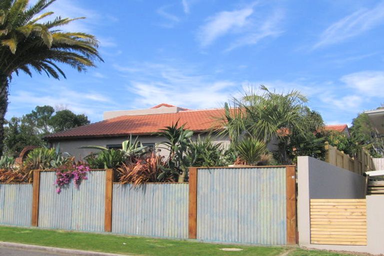 Photo of property in 32 Crescent Road, Otumoetai, Tauranga, 3110