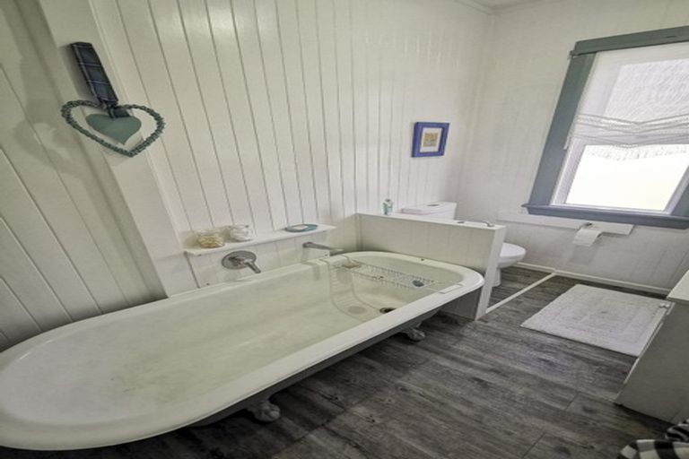 Photo of property in 64 Ward Street, Taumarunui, 3920