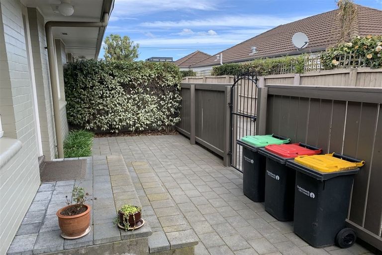 Photo of property in 3/25 Office Road, Merivale, Christchurch, 8014