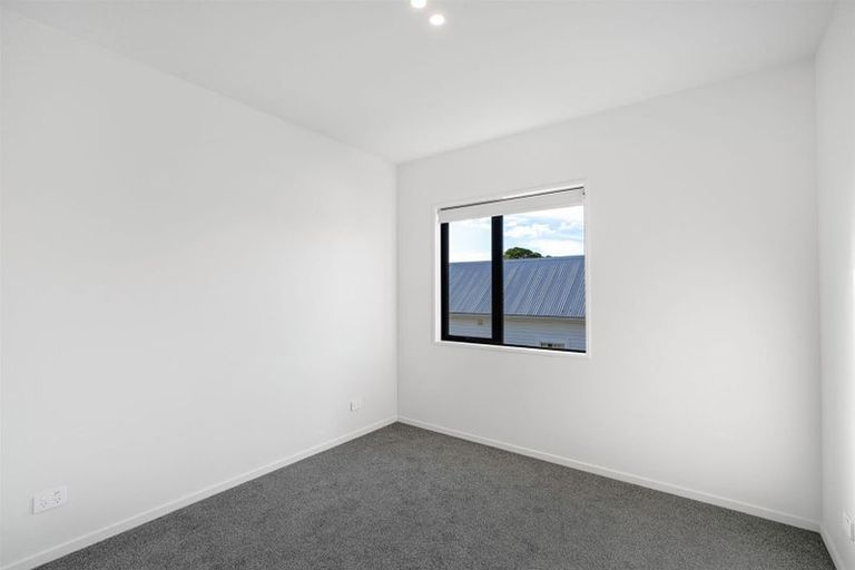 Photo of property in 1a Mcfaddens Road, St Albans, Christchurch, 8052