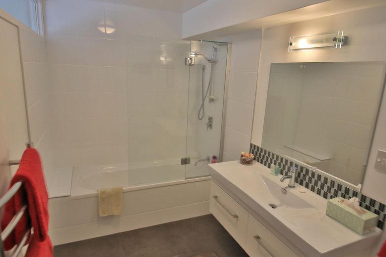 Photo of property in 4c Bedggood Close, Paihia, 0200