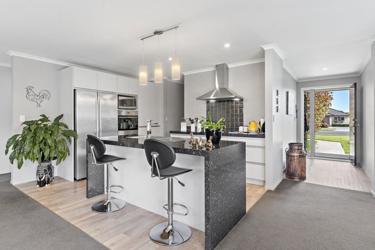 Photo of property in 61 Armstrong Avenue, Carterton, 5713