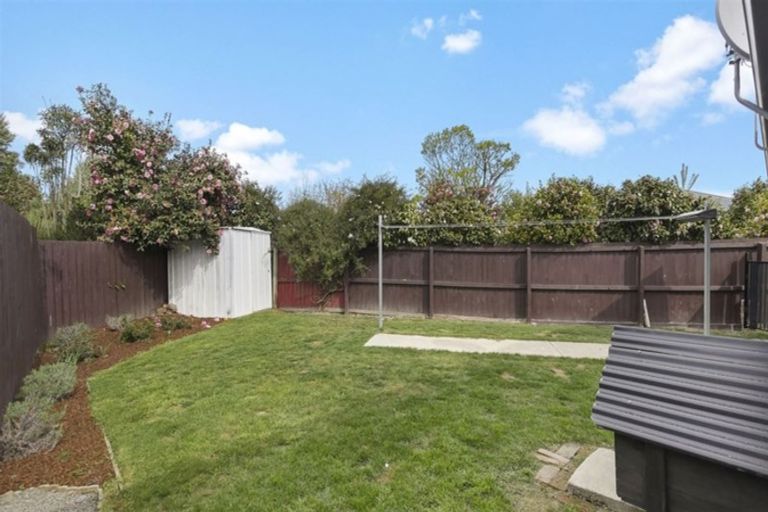 Photo of property in 1/8 Hurst Place, Parklands, Christchurch, 8083