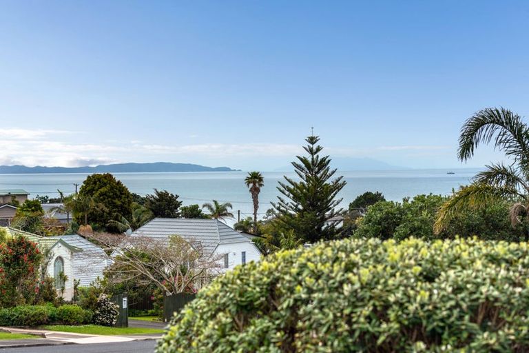 Photo of property in 1 Castaway Place, Gulf Harbour, Whangaparaoa, 0930