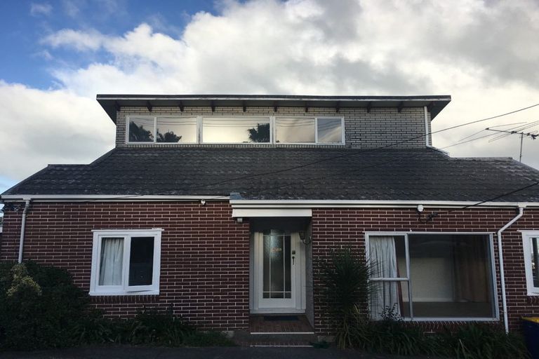 Photo of property in 845 Beach Road, Browns Bay, Auckland, 0630