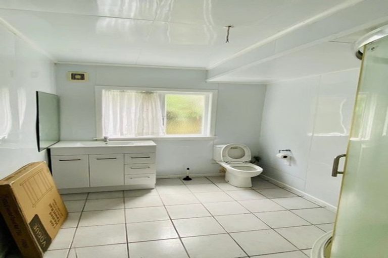 Photo of property in 85 Western Springs Road, Morningside, Auckland, 1022