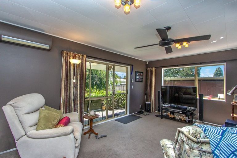 Photo of property in 3a Nairn Road, Mangakakahi, Rotorua, 3015